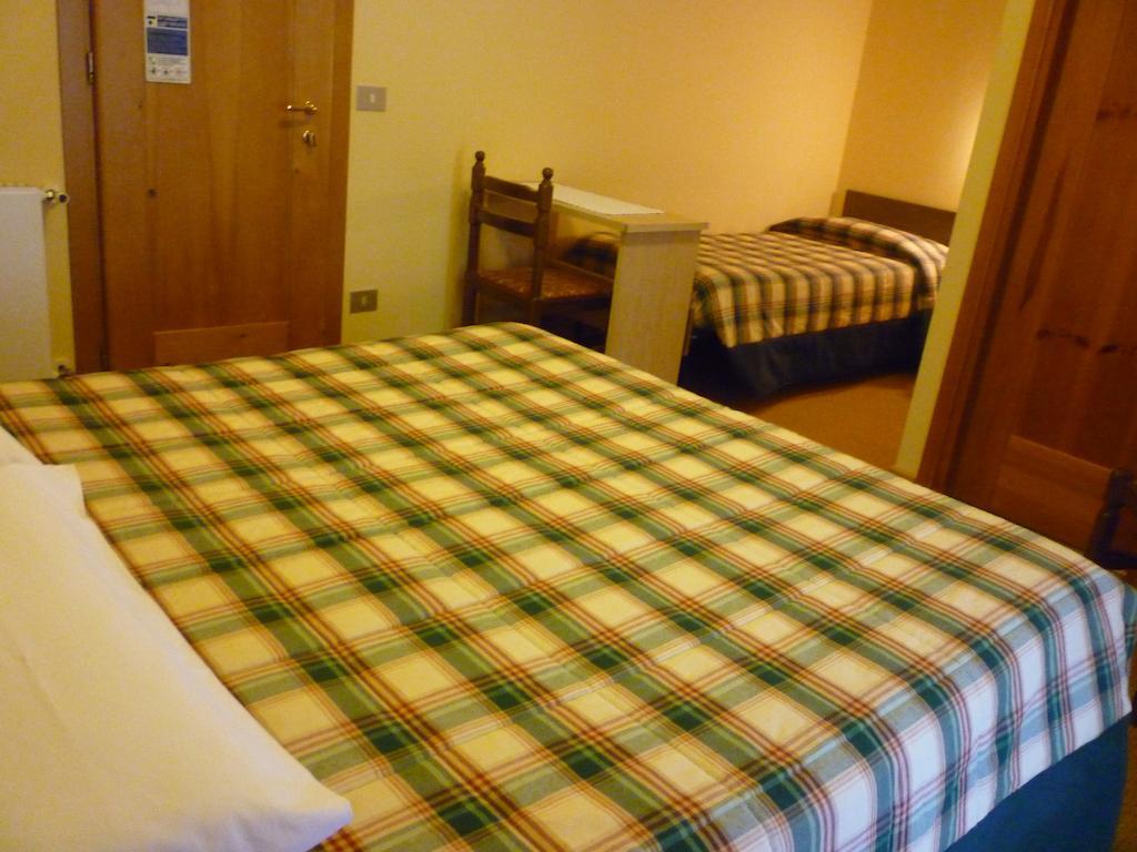 Hotel I Rododendri Valfurva Quarto foto